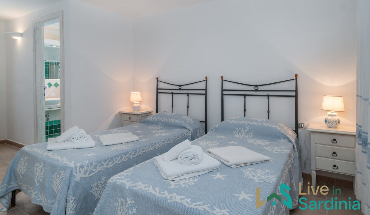 Beachfront Villa For Sale Olbia (48)
