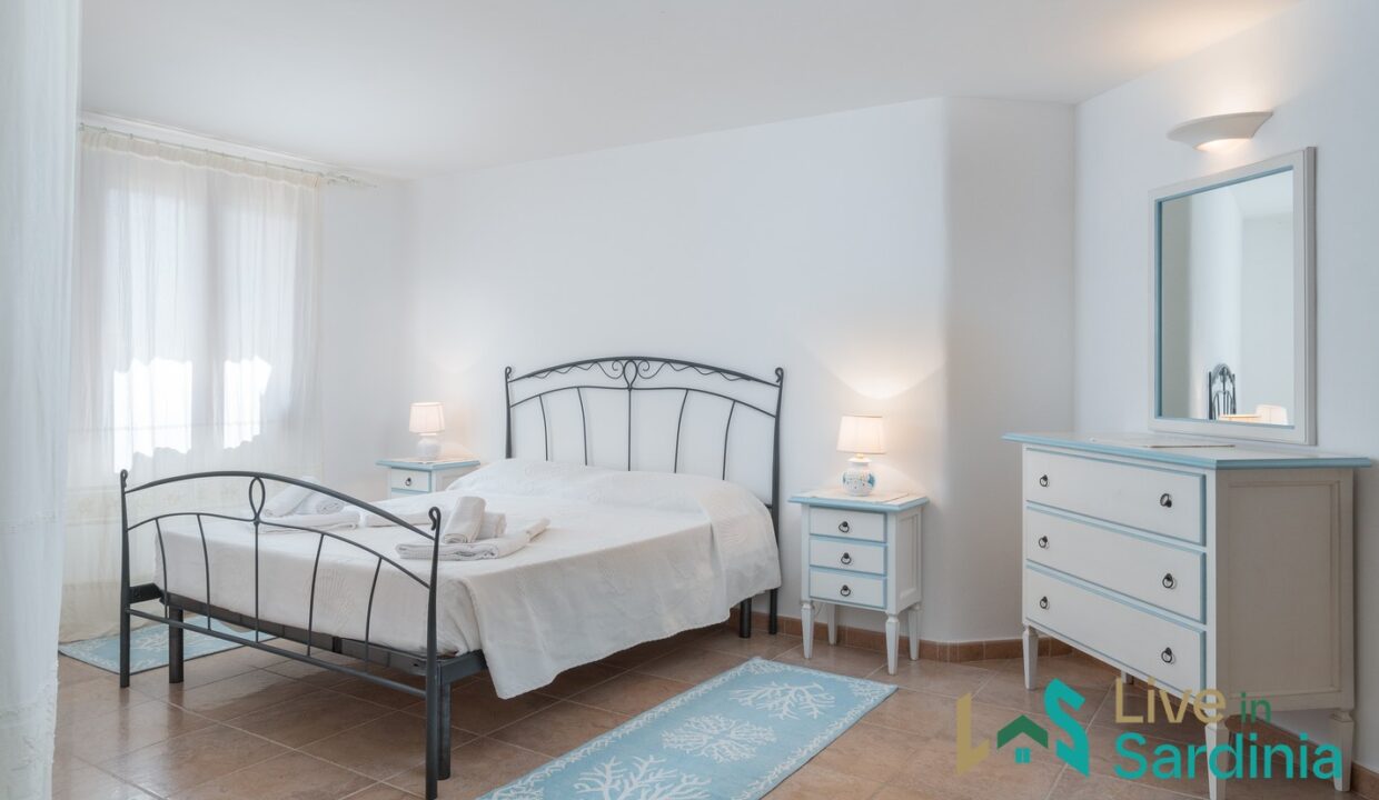 Beachfront Villa For Sale Olbia (50)