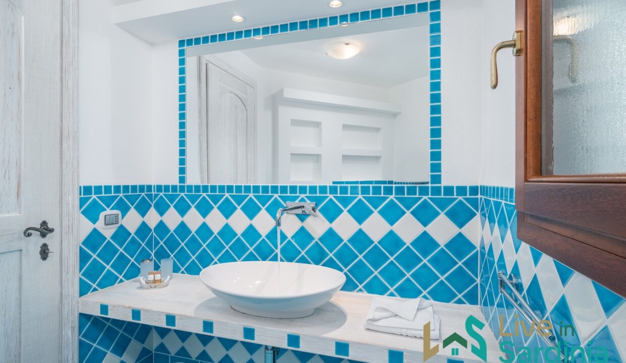 Beachfront Villa For Sale Olbia (7)