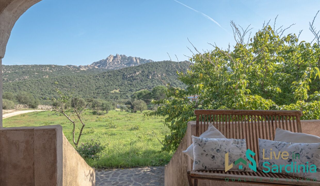 Country-Home-For-Sale-Arzachena