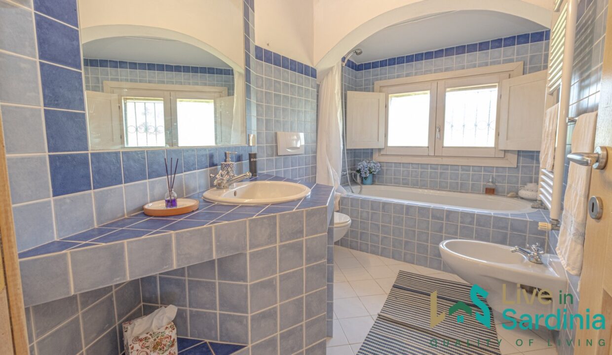 Country-Home-For-Sale-Arzachena