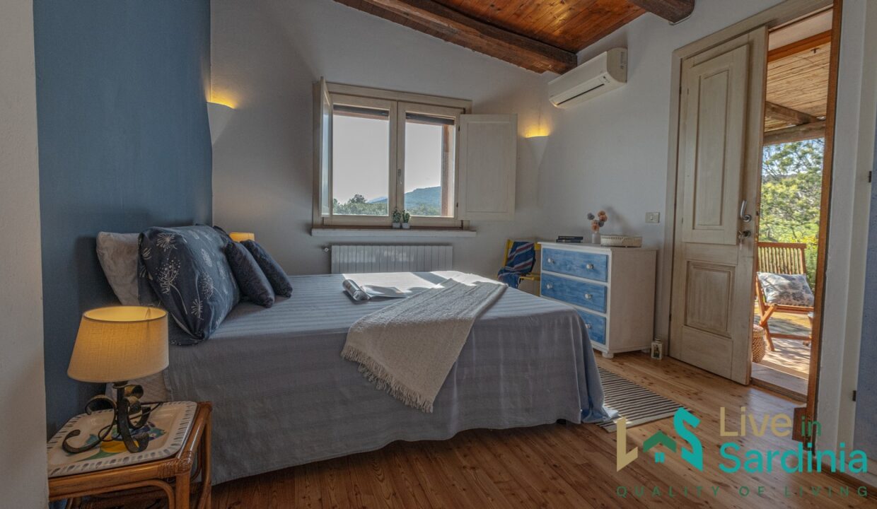Country-Home-For-Sale-Arzachena