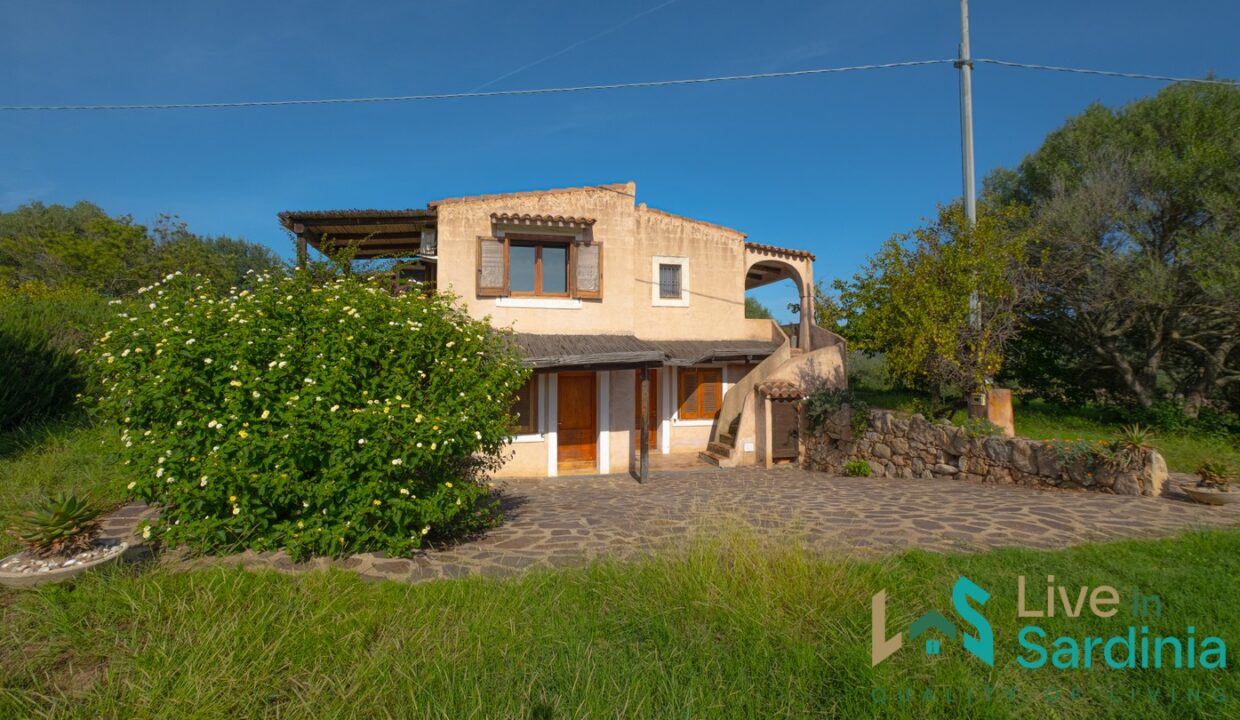 Farmhouse-For-Sale-Olbia