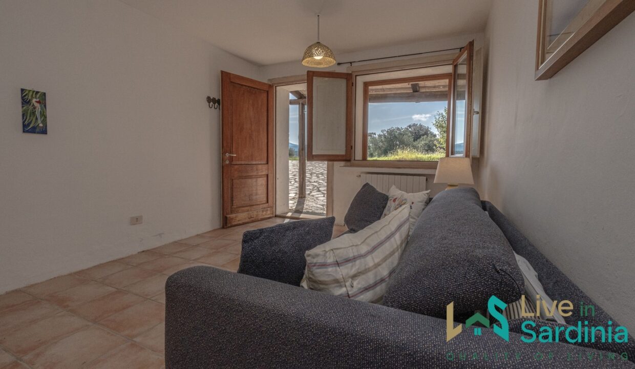 Country-Home-For-Sale-Arzachena