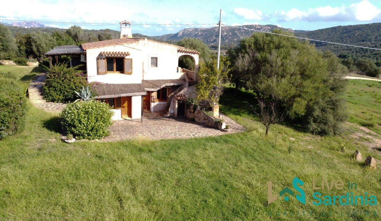 Country-Home-For-Sale-Arzachena