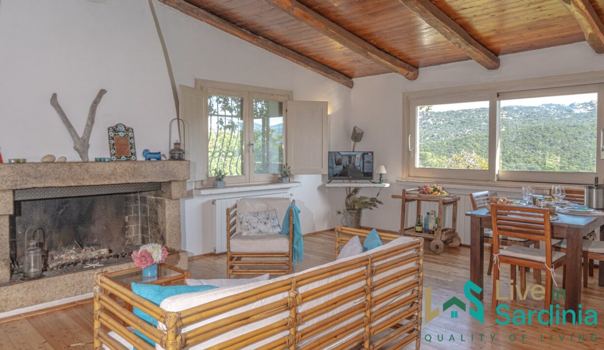 Country-Home-For-Sale-Arzachena