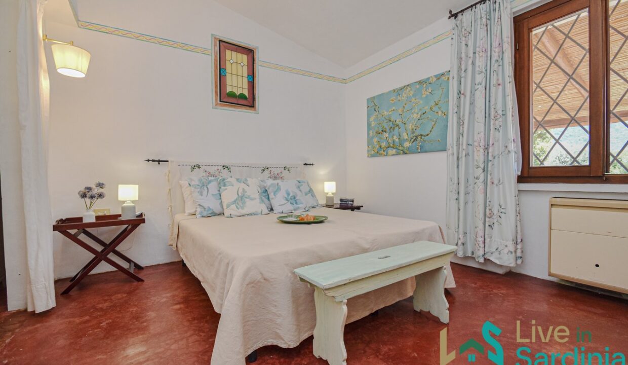 Country-Home-For-Sale-Costa-Smeralda-Sardinia (1)