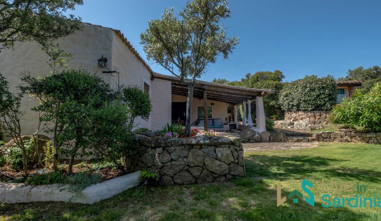 Country-Home-For-Sale-Costa-Smeralda-Sardinia (30)