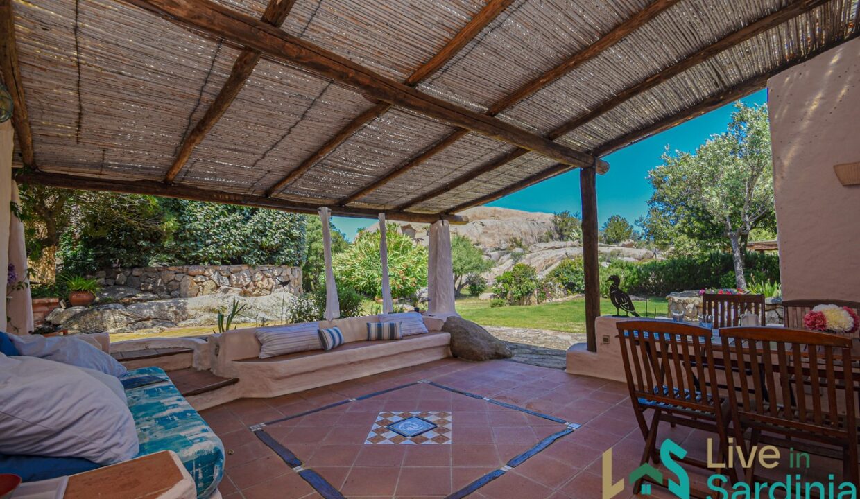 Country-Home-For-Sale-Costa-Smeralda-Sardinia (44)