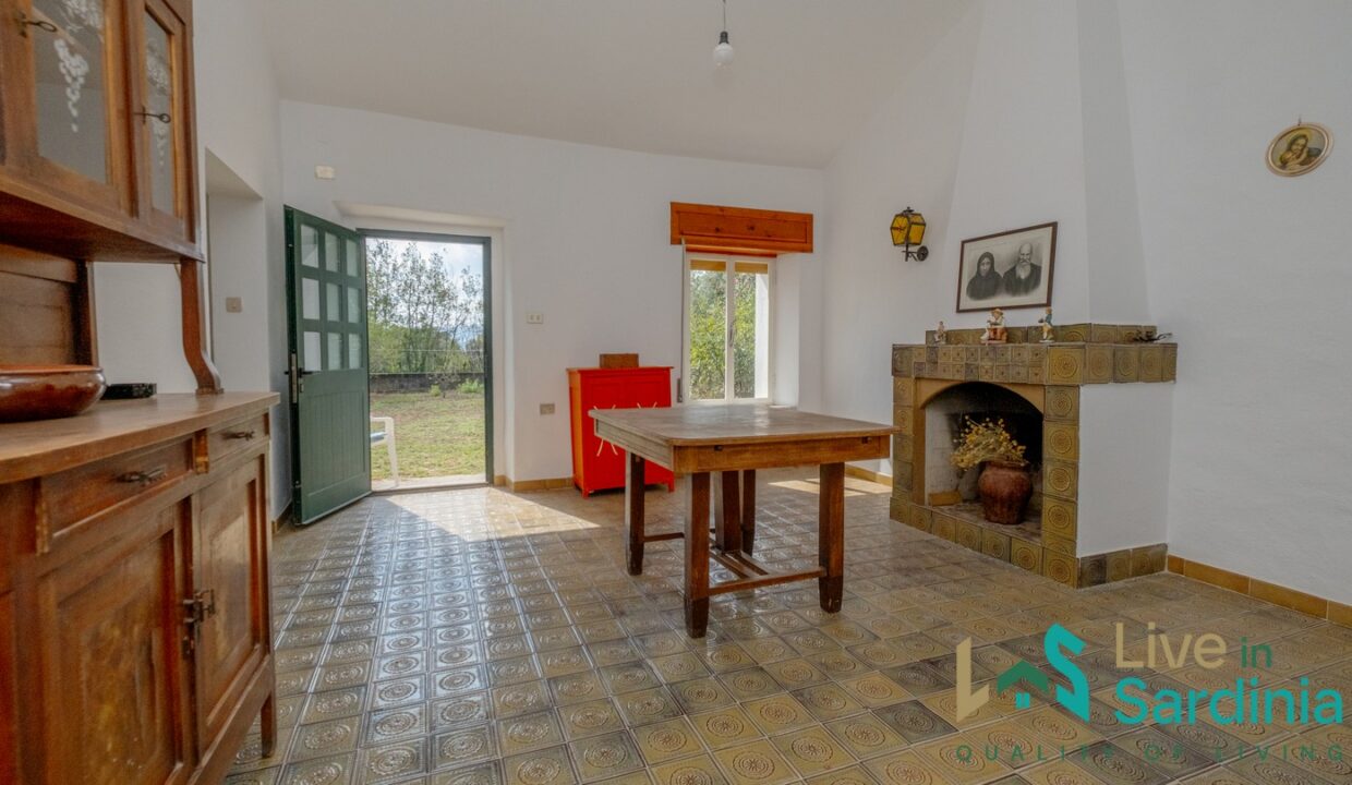 Country-Home-For-Sale-Olbia-Sardinia