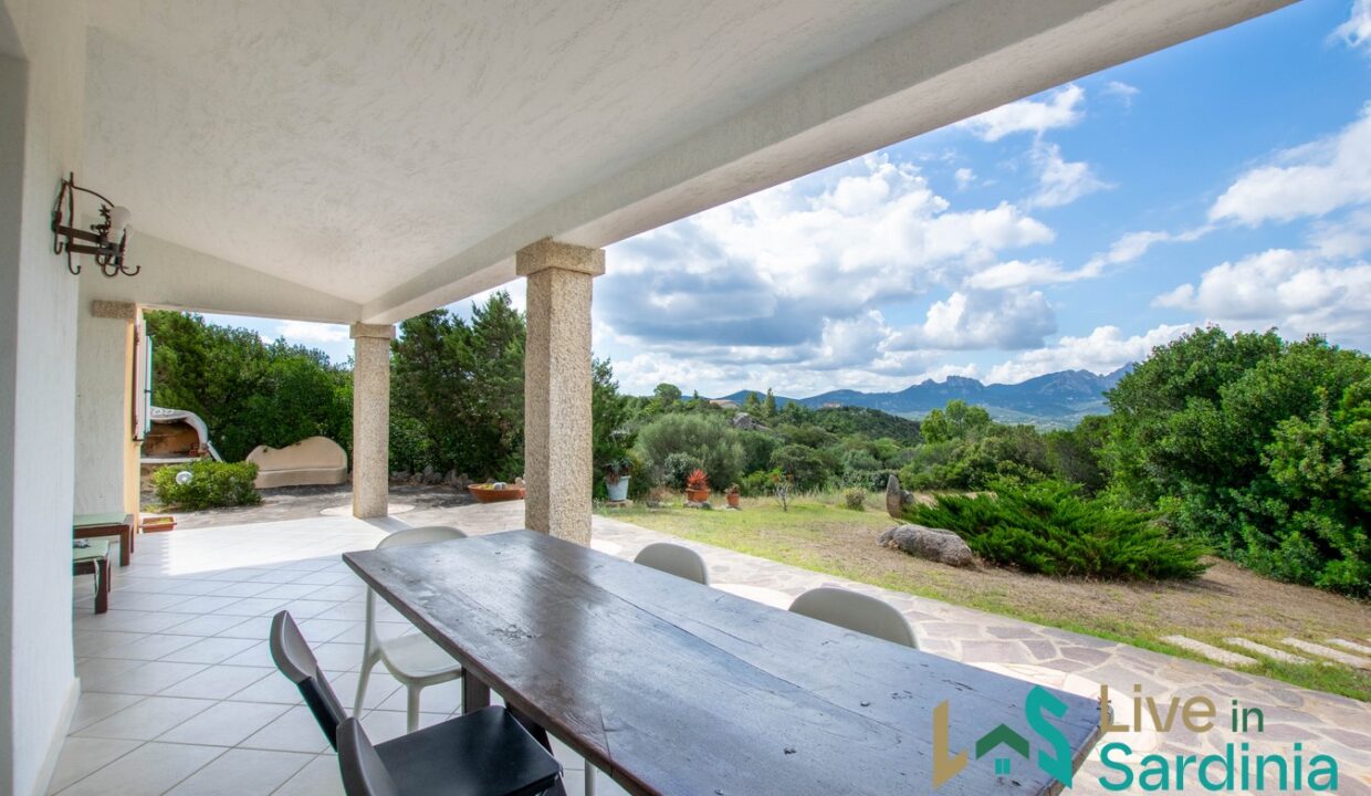Country-House-For-Sale-Sale-San-Pantaleo-Sardinia
