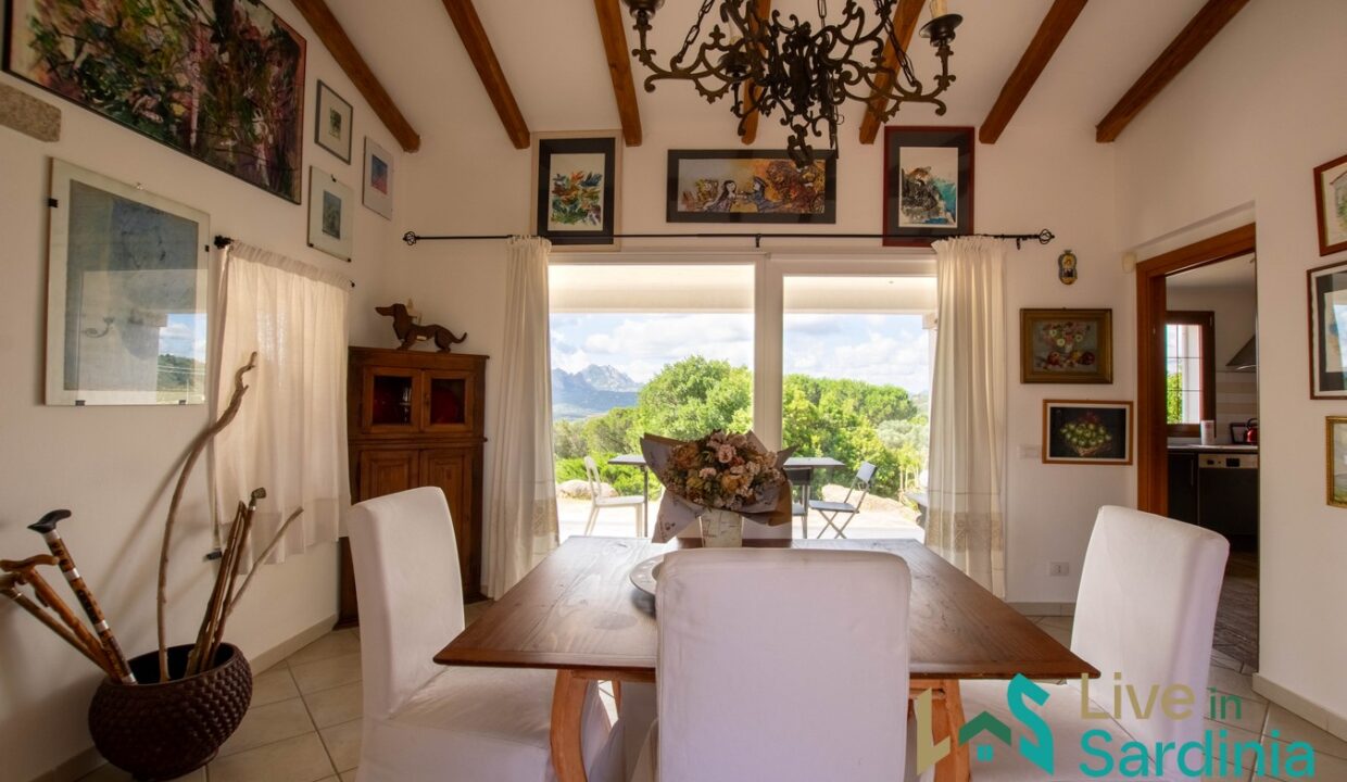 Country-House-For-Sale-Sale-San-Pantaleo-Sardinia
