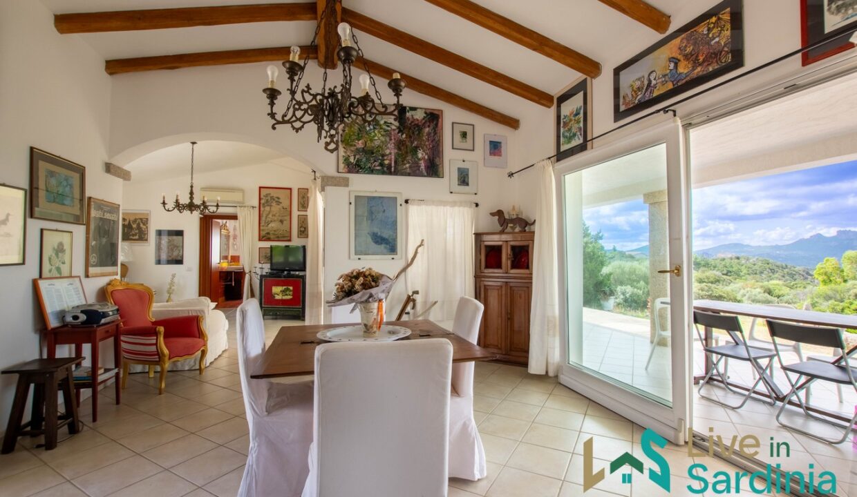 Country-House-For-Sale-Sale-San-Pantaleo-Sardinia