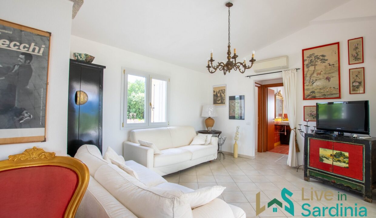 Country-House-For-Sale-Sale-San-Pantaleo-Sardinia