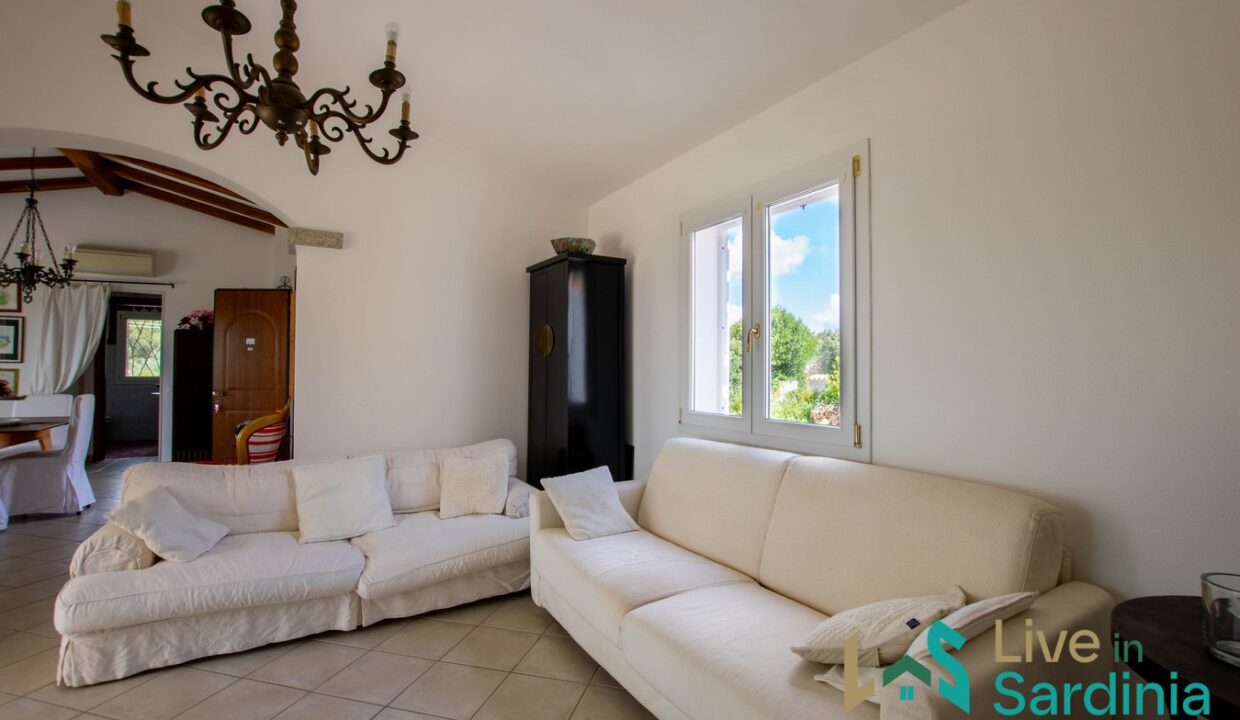 Country-House-For-Sale-Sale-San-Pantaleo-Sardinia