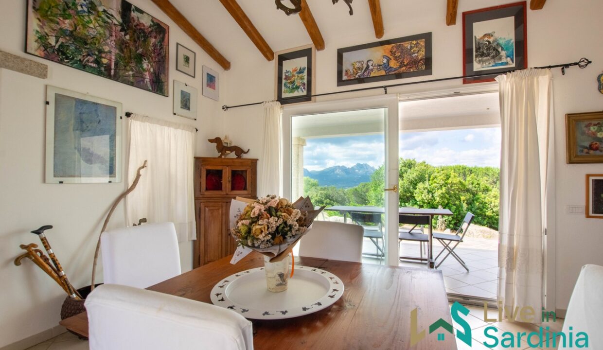 Country-House-For-Sale-Sale-San-Pantaleo-Sardinia