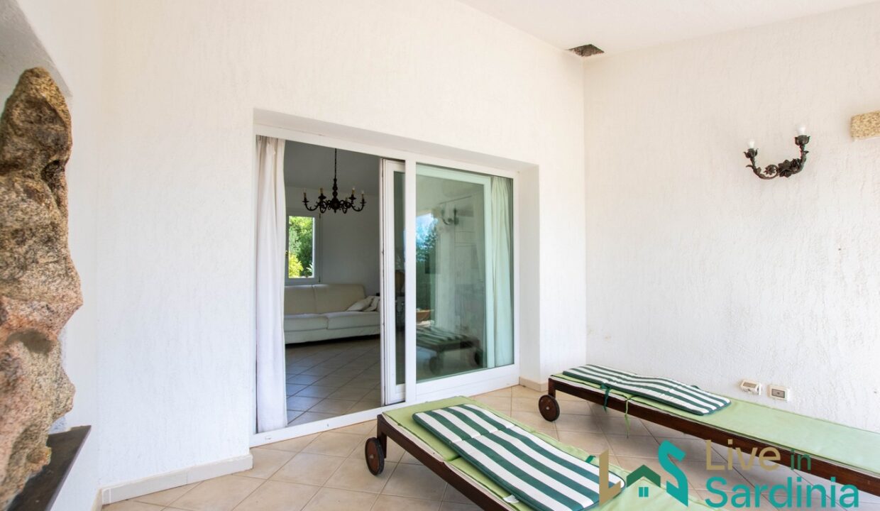 Country-House-For-Sale-Sale-San-Pantaleo-Sardinia