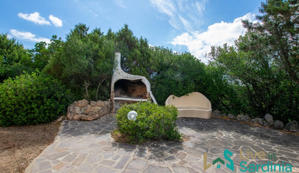 Country-House-For-Sale-Sale-San-Pantaleo-Sardinia