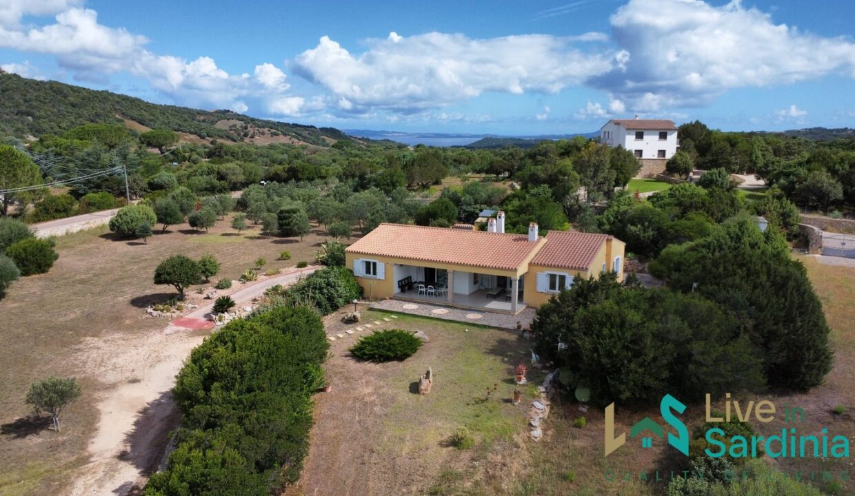 Country-House-For-Sale-Sale-San-Pantaleo-Sardinia