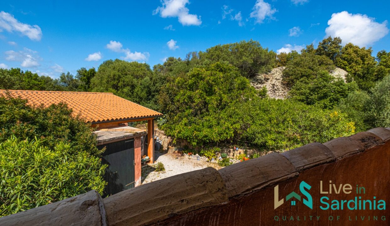 Farmhouse-For-Sale-Luogosanto