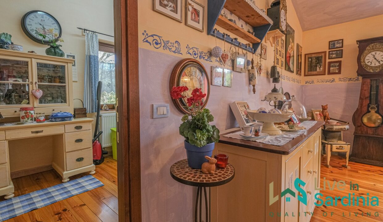 Farmhouse-For-Sale-Luogosanto