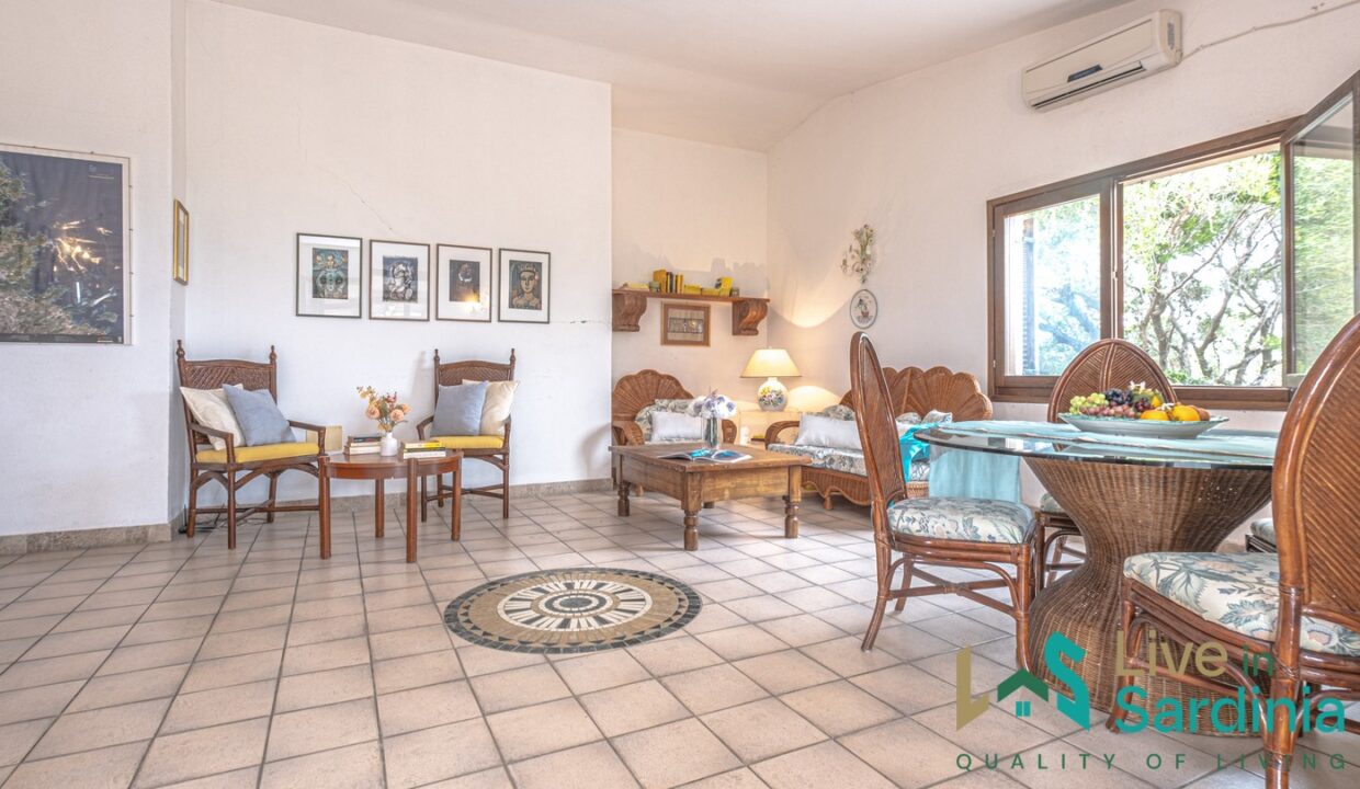 Sea-view-villas-for-sale-San-Pantaleo-Sardinia