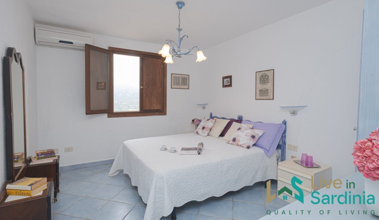 Sea-view-villas-for-sale-San-Pantaleo-Sardinia