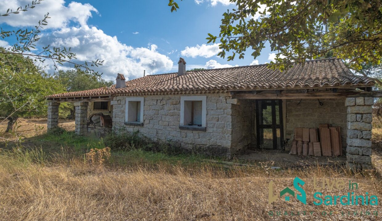 Stazzo-For-Sale-Gallura