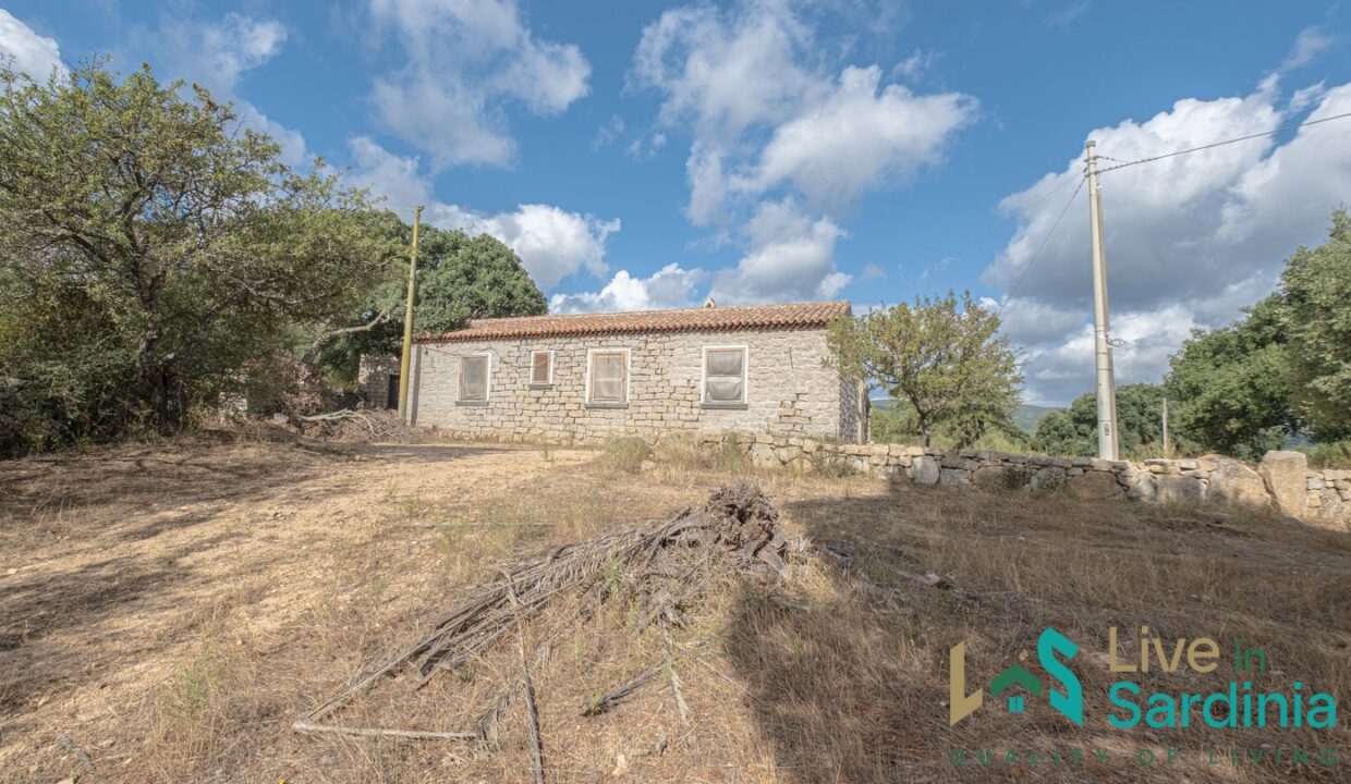 Stazzo-For-Sale-Gallura