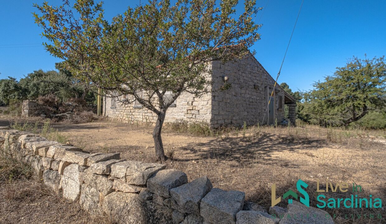 Stazzo-For-Sale-Gallura