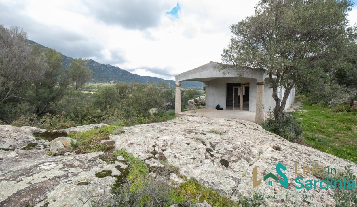 Independent-Country-House-in-Olbia