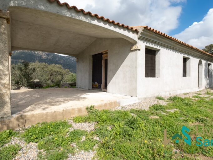Independent Country House in Olbia