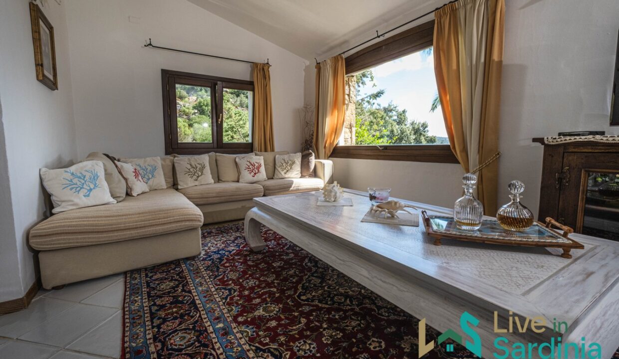 Country-House-For-Sale-San-Pantaleo