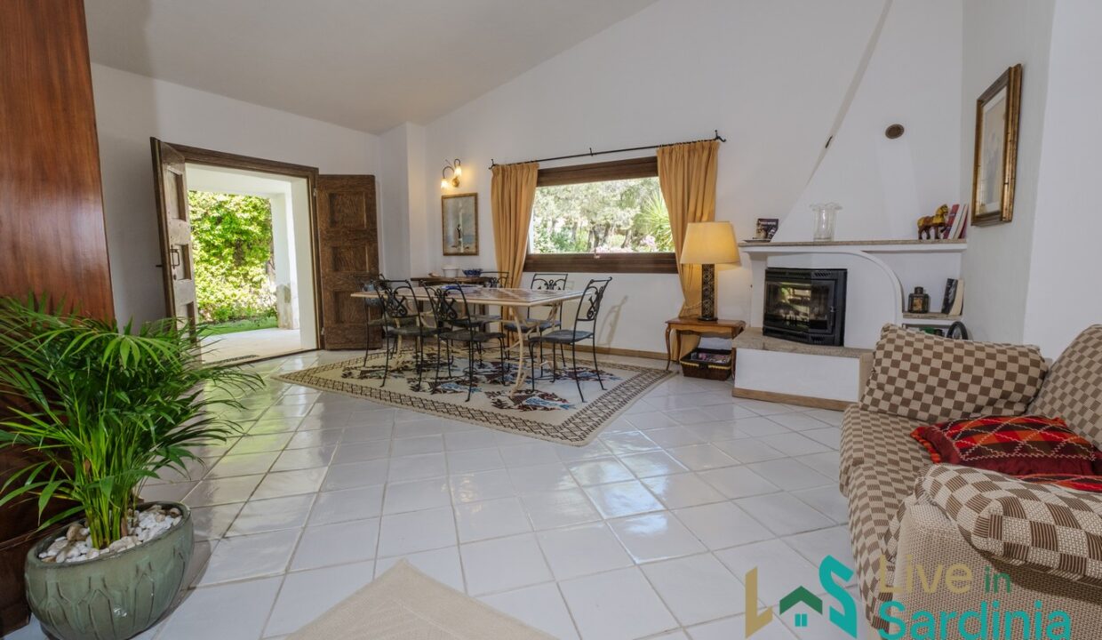 Country-House-For-Sale-San-Pantaleo