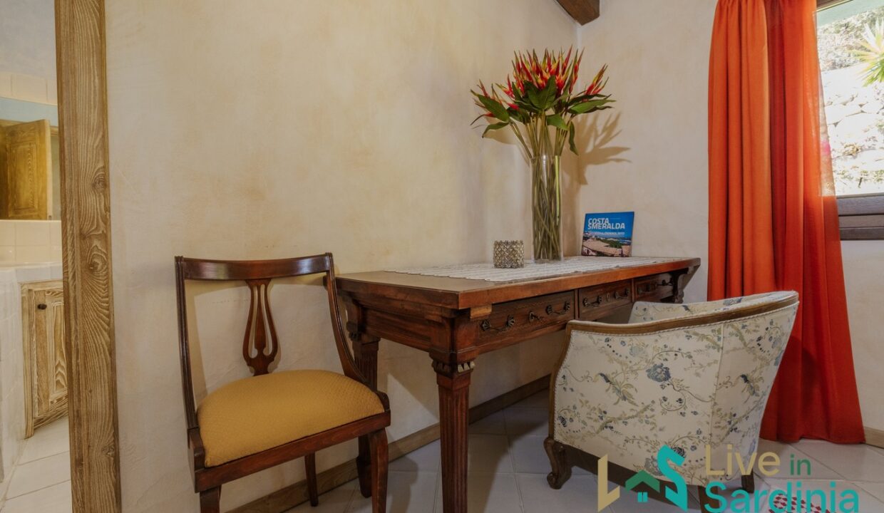 Country-House-For-Sale-San-Pantaleo