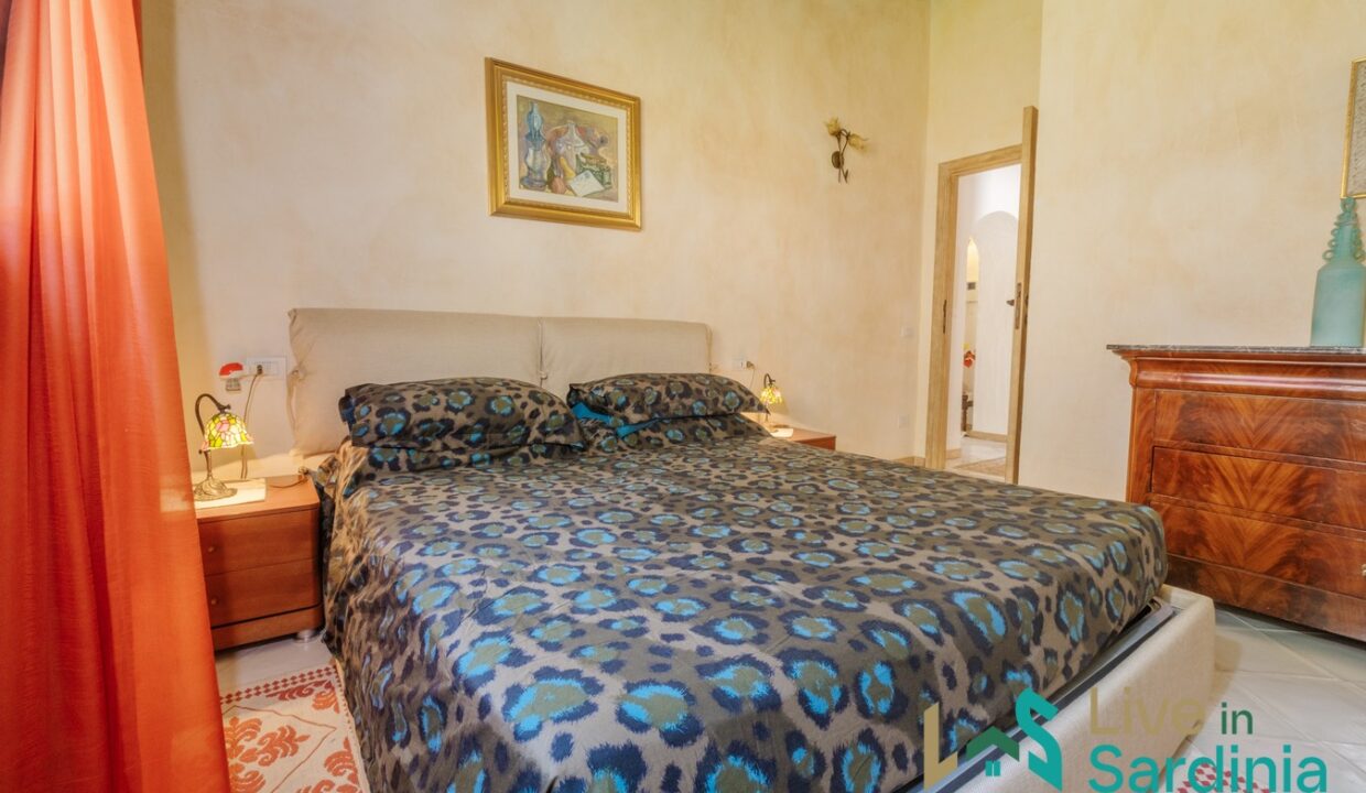 Villa-For-Sale-In-San-Pantaleo-Costa-Smeralda