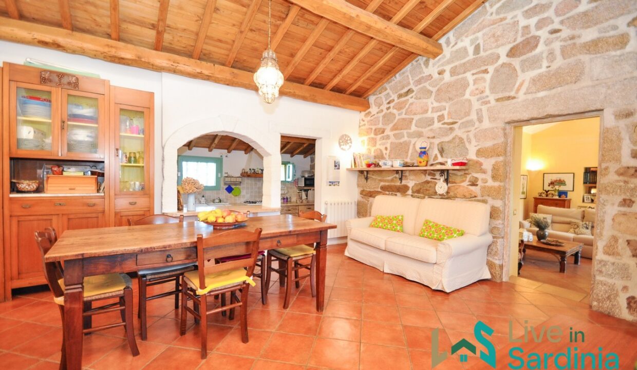 Stazzu-for-sale-San-Pantaleo