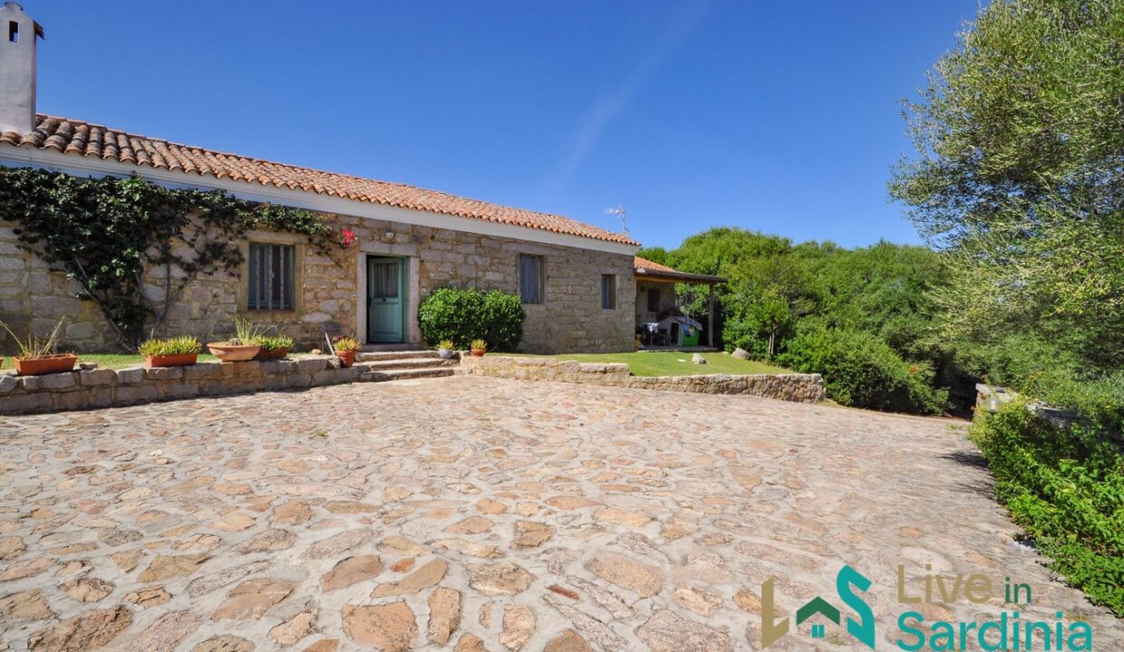 Stazzu-for-sale-San-Pantaleo