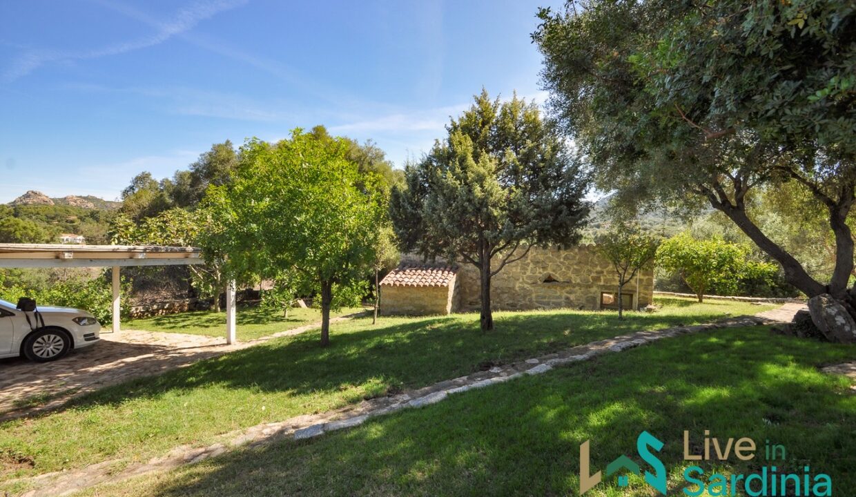 Stazzu-for-sale-San-Pantaleo