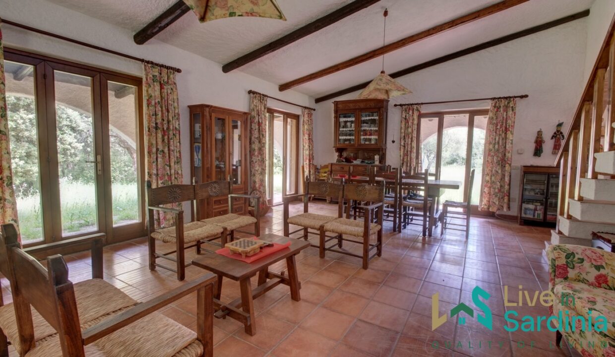 Enchanting-Villa-For-Sale-Olbia