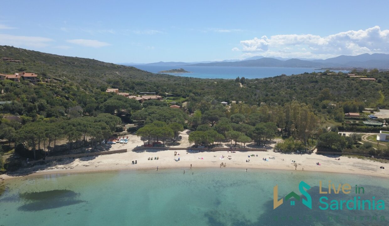 Superb-Villa-For-Sale-San-Pantaleo-With-Sea-View