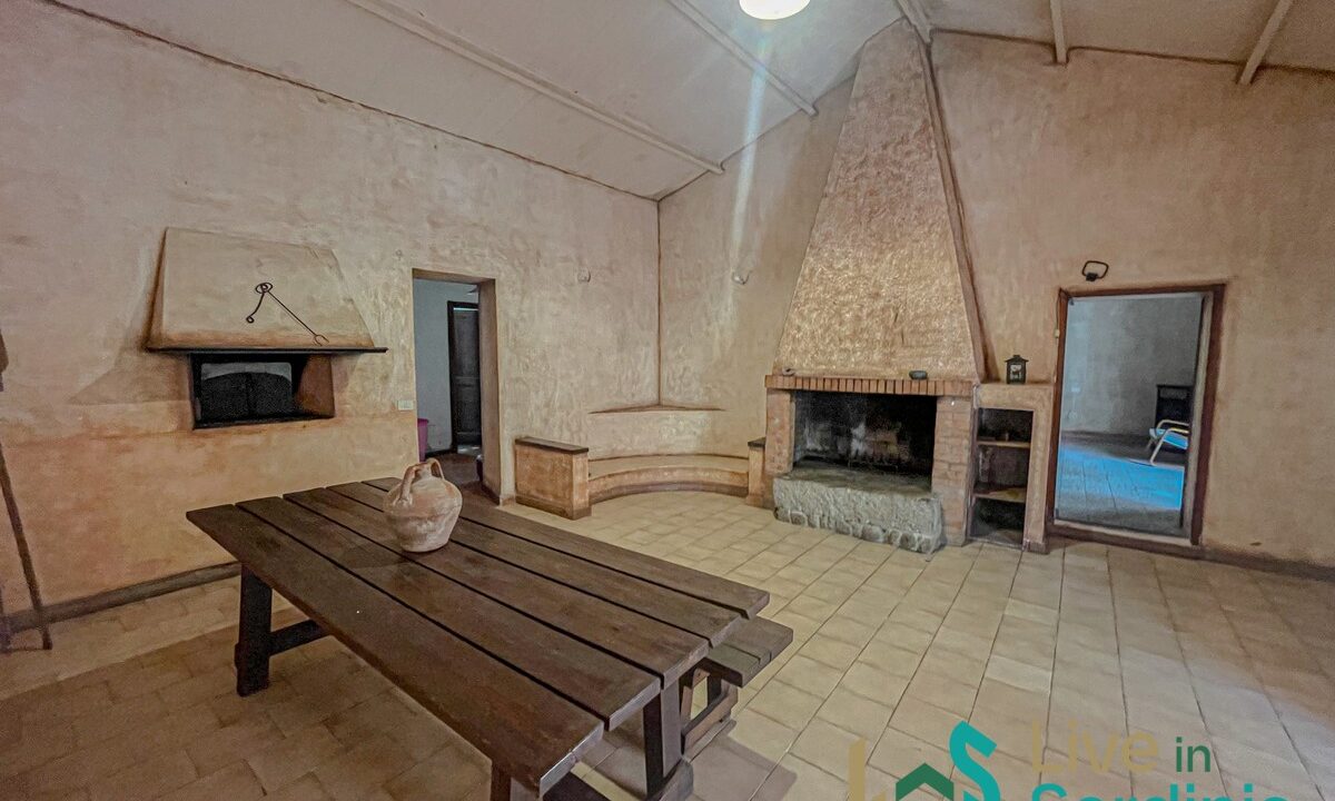 Farmhouse-For-Sale-Arzachena