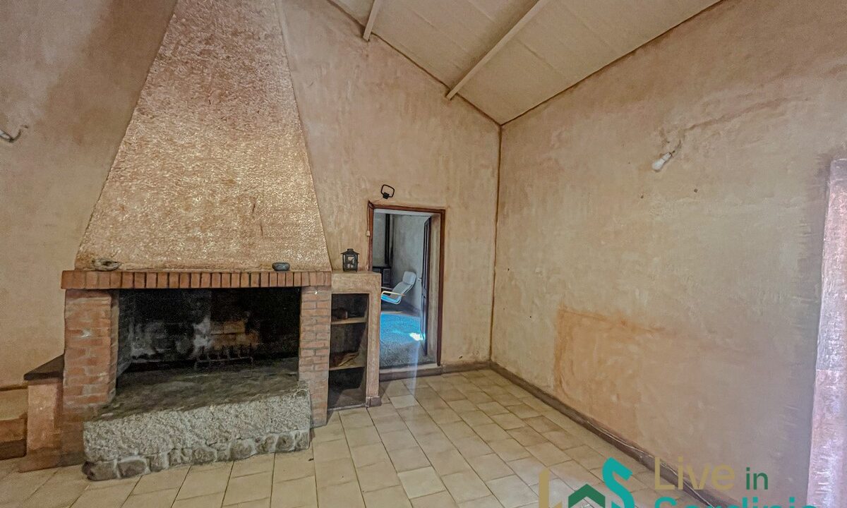 Farmhouse-For-Sale-Arzachena