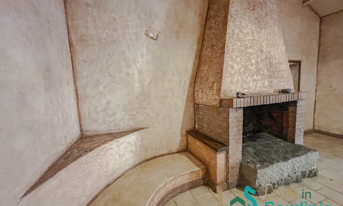 Farmhouse-For-Sale-Arzachena