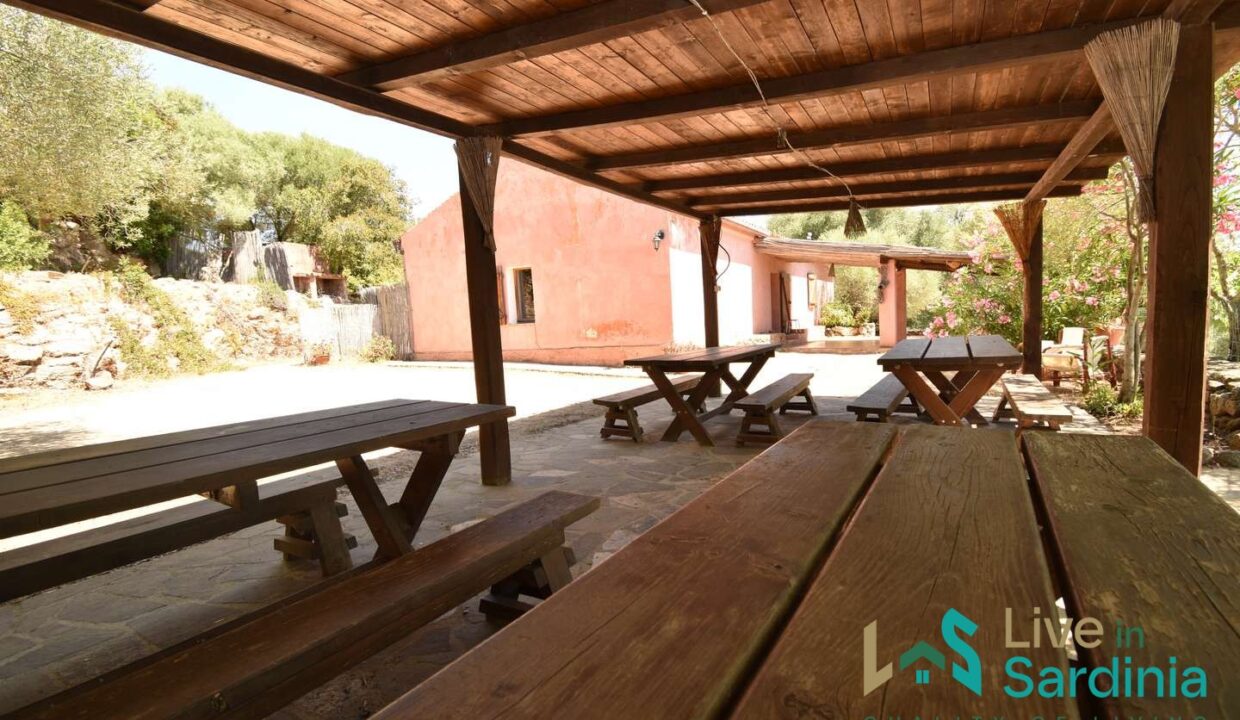 Farmhouse-For-Sale-Arzachena