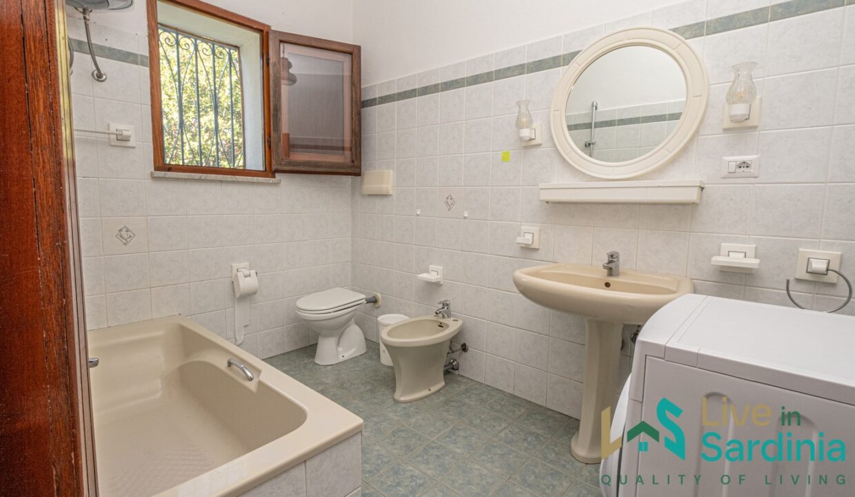 Country-Home-For-Sale-Olbia