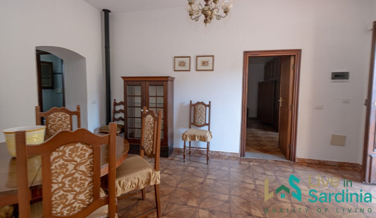 Country-Home-For-Sale-Monti-Sardinia