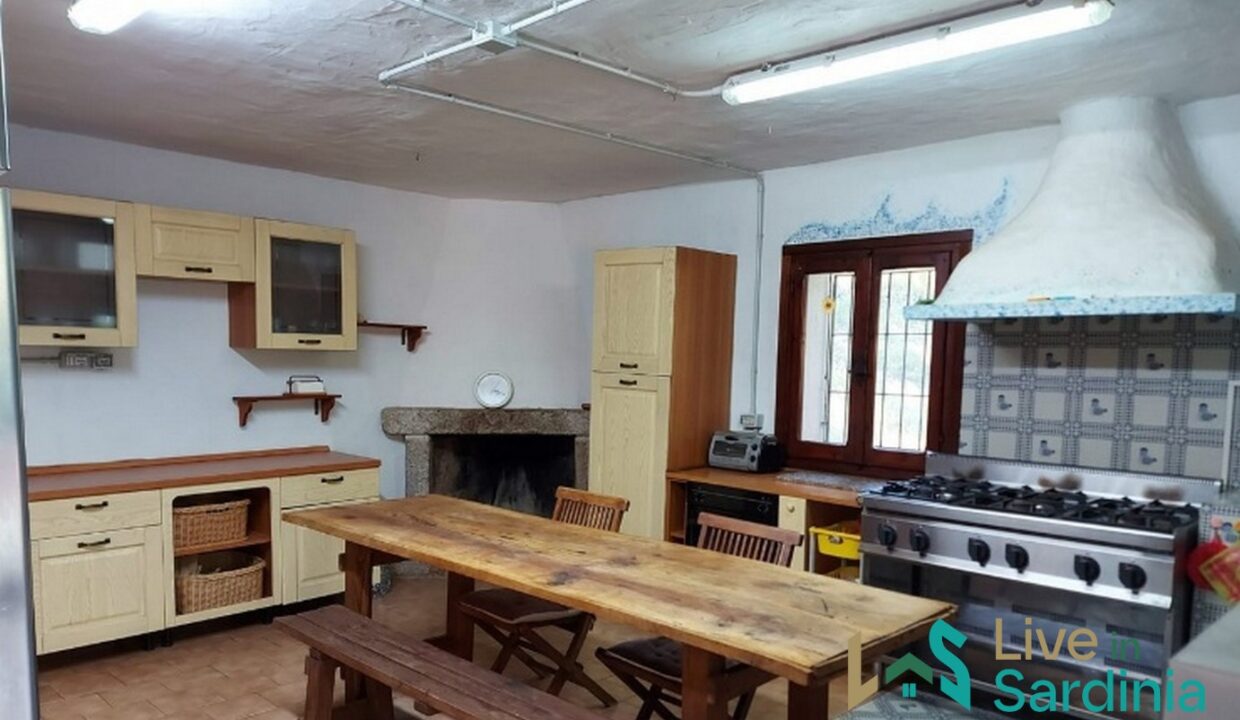 Farmhouses-For-Sale-In-Sardinia