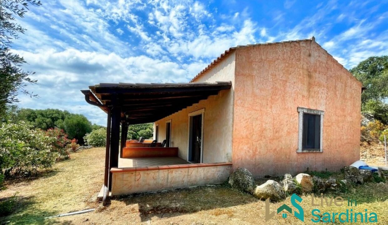 Farmhouses-For-Sale-In-Sardinia