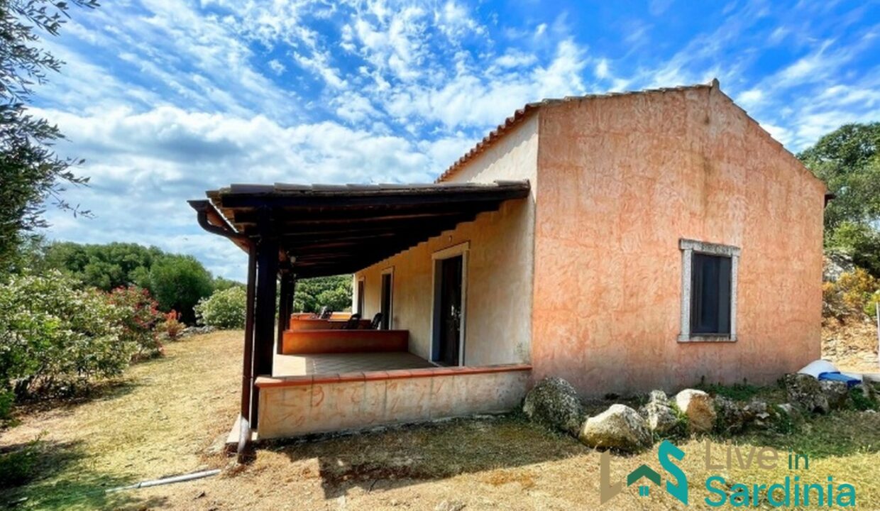 Farmhouses-For-Sale-In-Sardinia
